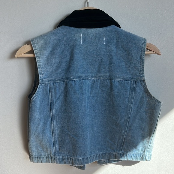 VTG Vest with Suede Collar - Picture 5 of 5